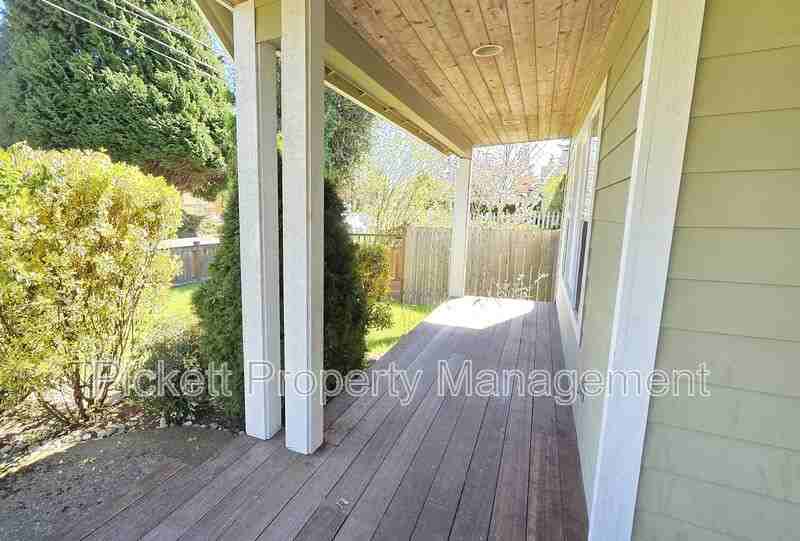 1733 N Wycoff Ave - Photo 4 of 40