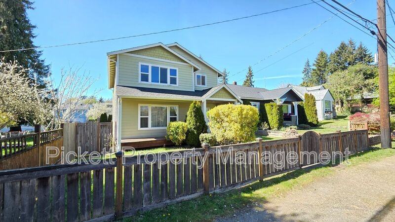 1733 N Wycoff Ave - Photo 6 of 40