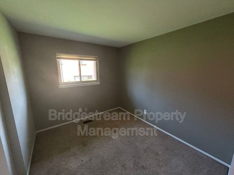 1912 High Knoll Dr - Photo 6 of 15