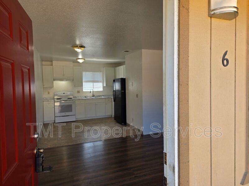 228 Mcfarland St #6 - Photo 3 of 22
