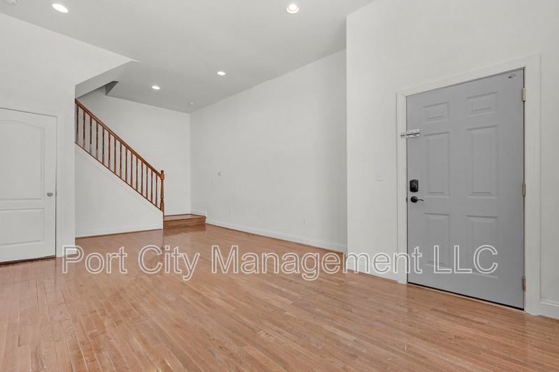 1614 Mcculloh St - Photo 5 of 20