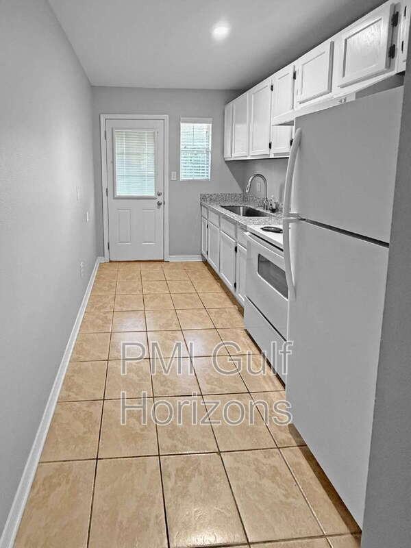 5 Ellinor Ct #B - Photo 5 of 12