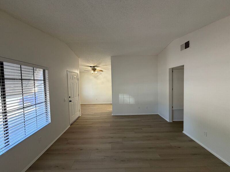 28244 Encanto Dr - Photo 2 of 18