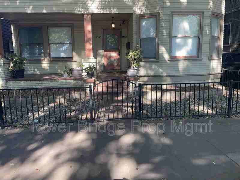 1710 1/2 16th St - Photo 2 of 14