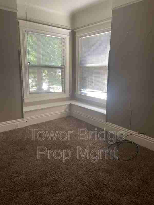 1710 1/2 16th St - Photo 7 of 14