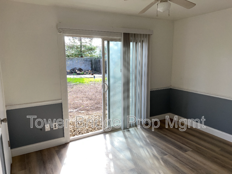 1328 School St - Photo 6 of 18