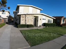 featured image of 18012 Manhattan Pl