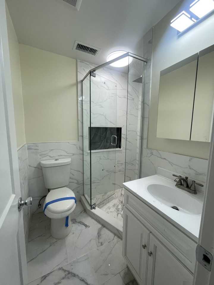 160 Laconia Avenue - Photo 6 of 9