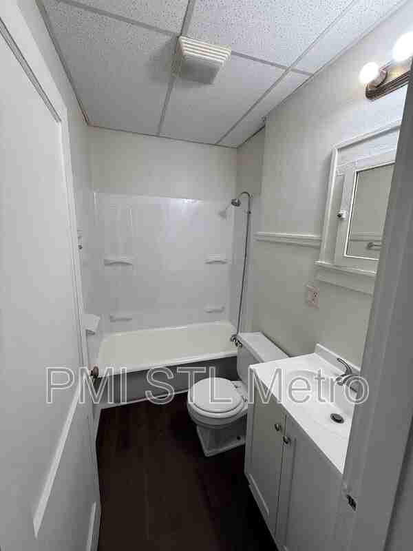 3885 Meramec St #103 - Photo 4 of 5