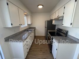 featured image of 715 Mary St #24