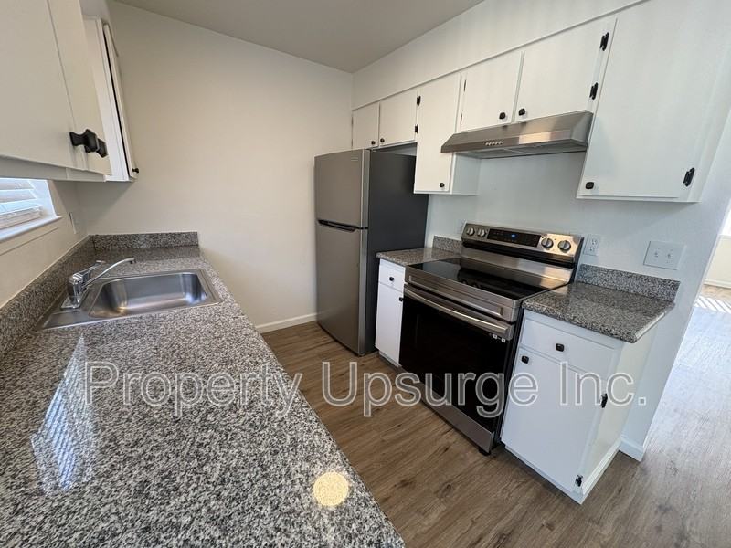 715 Mary St #24 - Photo 2 of 14