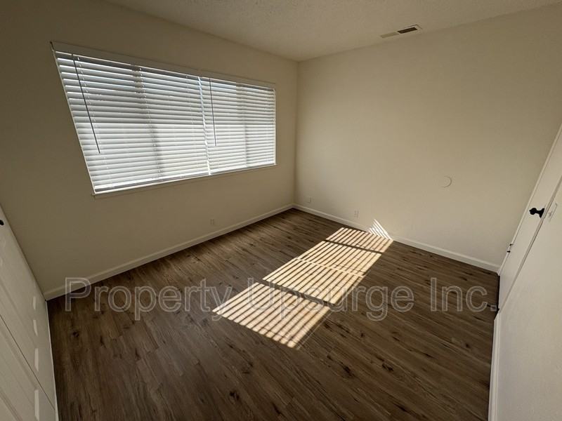 715 Mary St #24 - Photo 7 of 14