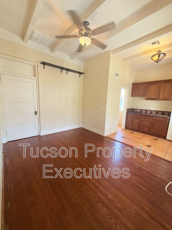 502 E University Blvd - Photo 5 of 14