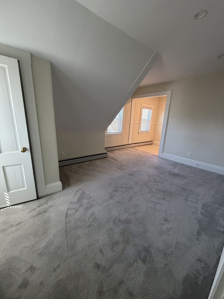 Irving St #3 - Photo 5 of 19