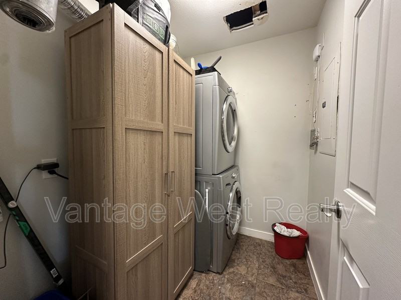 1900 Durnin Rd - Photo 5 of 28