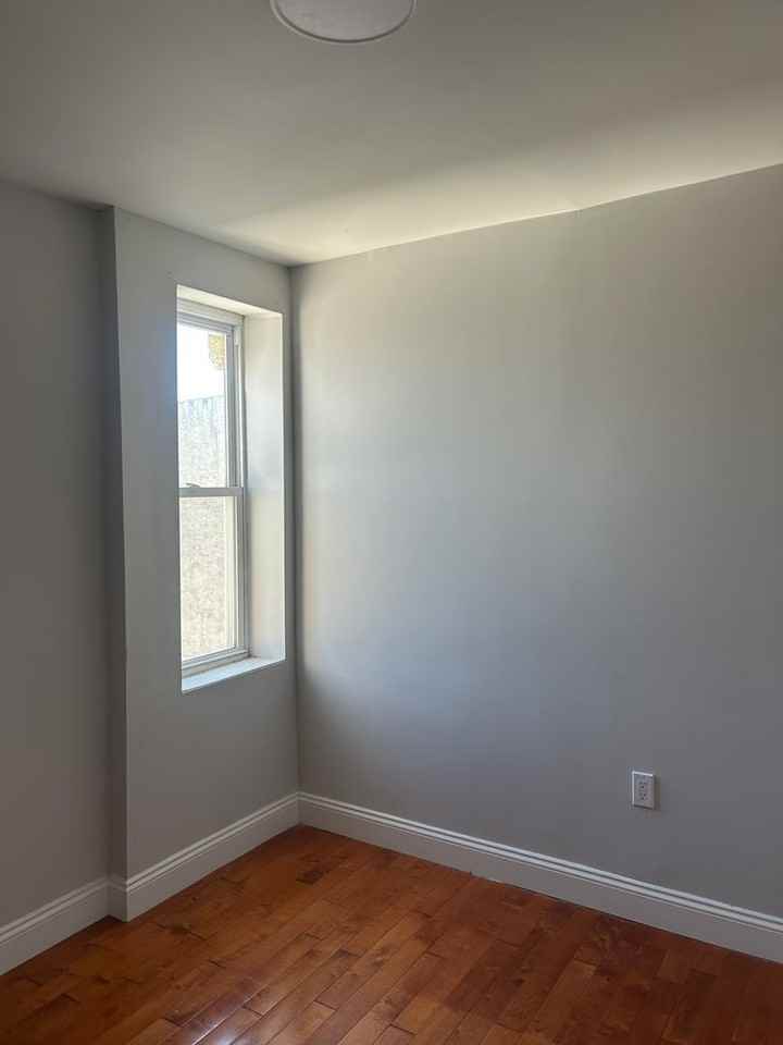 2405 N 17th St - Photo 5 of 20