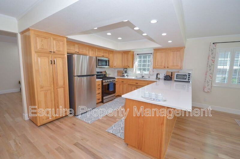 279 Maple Rd - Photo 6 of 18