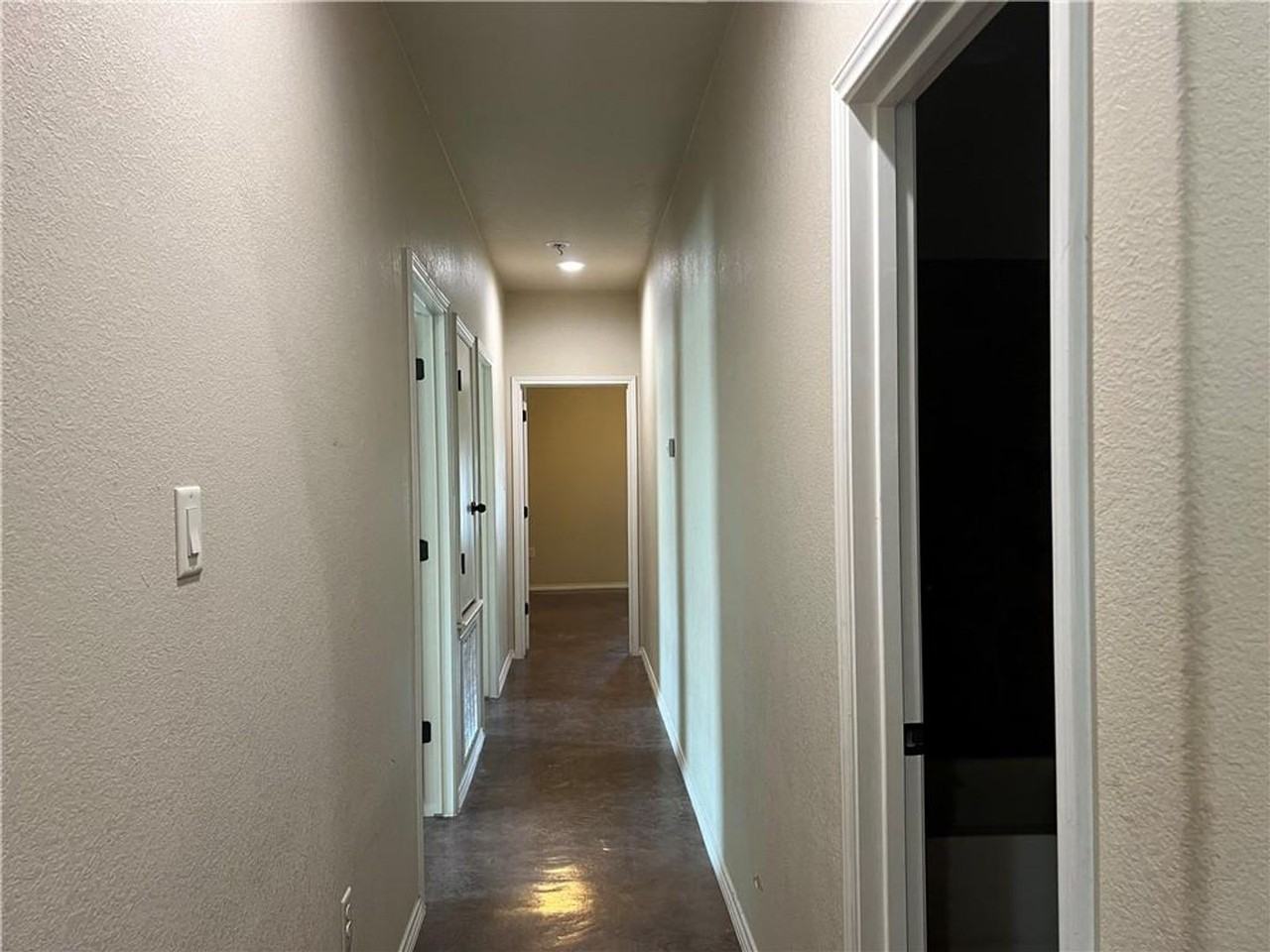 179 Joanne Loop - Photo 4 of 13