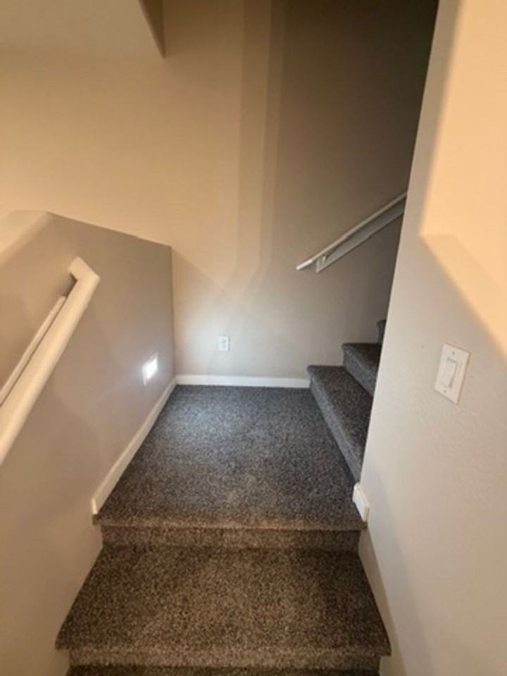 575 W Westchester Ave - Photo 7 of 18