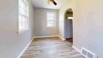 featured image of 1732 Spring Ave Ne