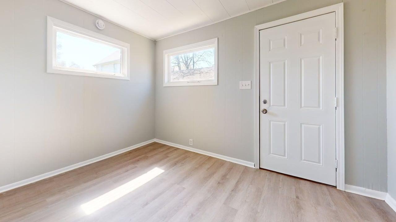 1117 Arlington Ave Sw - Photo 4 of 15