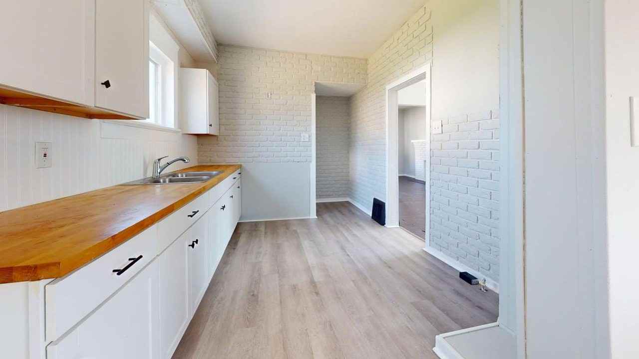 1117 Arlington Ave Sw - Photo 6 of 15