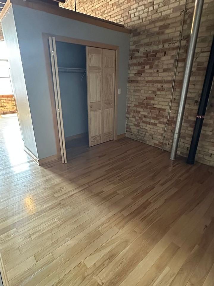 107 107 - 111 E. Allegan Street - Photo 4 of 5