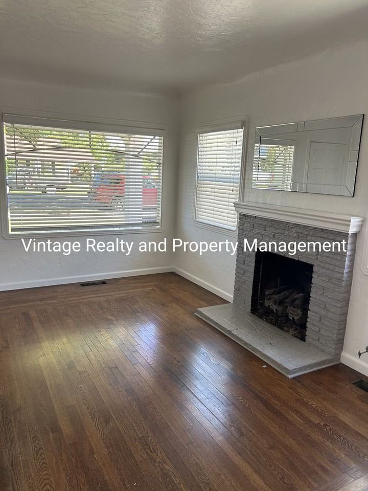 308 Louie Ave - Photo 3 of 17