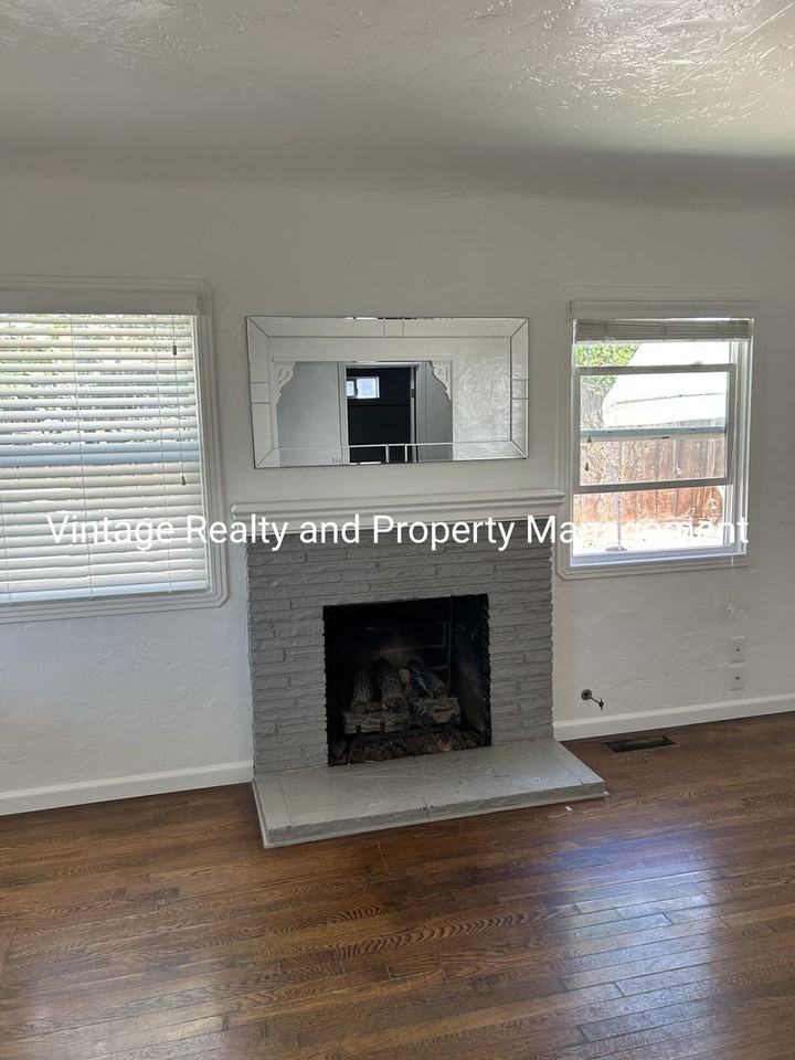 308 Louie Ave - Photo 5 of 17