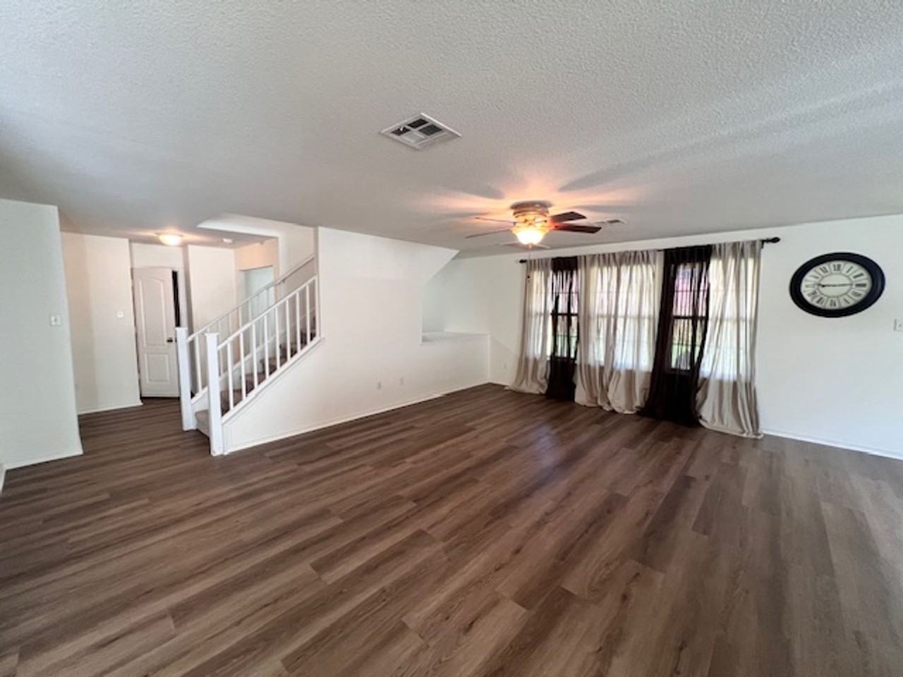 903 Grand Teton Trl - Photo 4 of 31