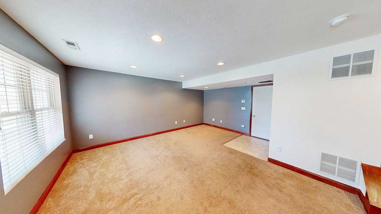 5930 Winberry Creek Dr - Photo 7 of 32