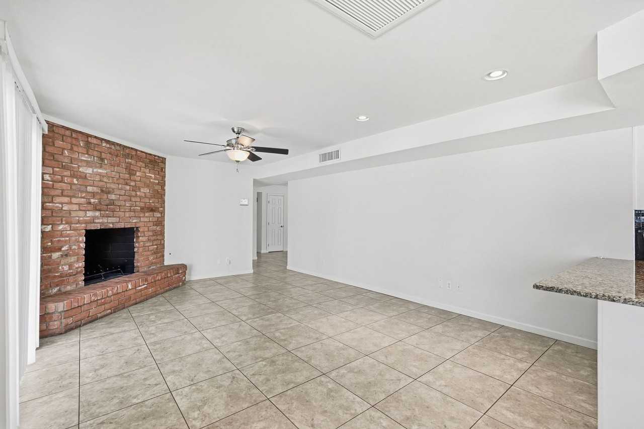 2150 W Eugie Ave - Photo 6 of 39