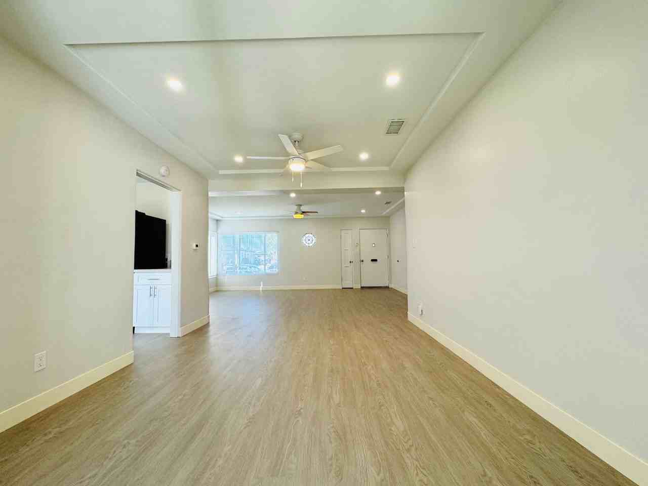 4825 Rolando Blvd - Photo 3 of 18