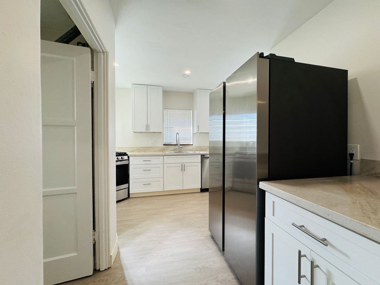 4825 Rolando Blvd - Photo 4 of 18