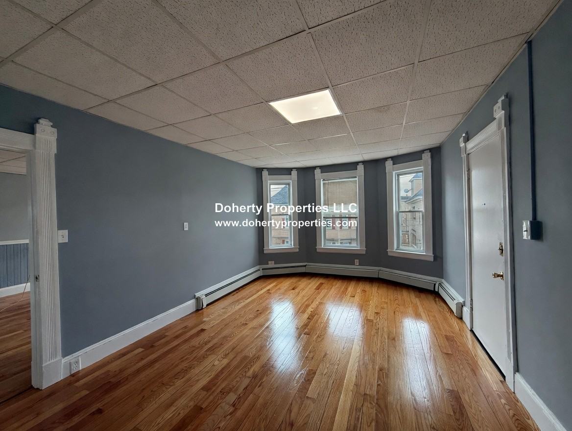 117 University Ave #3 - Photo 2 of 8