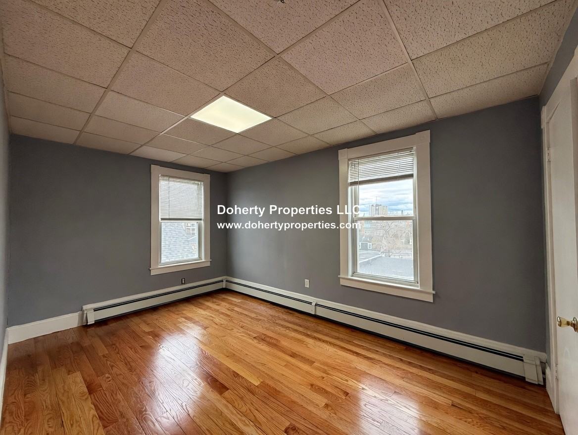 117 University Ave #3 - Photo 4 of 8