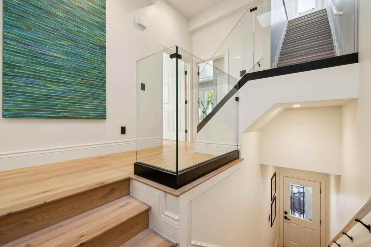 1029 Jackson St - Photo 3 of 49