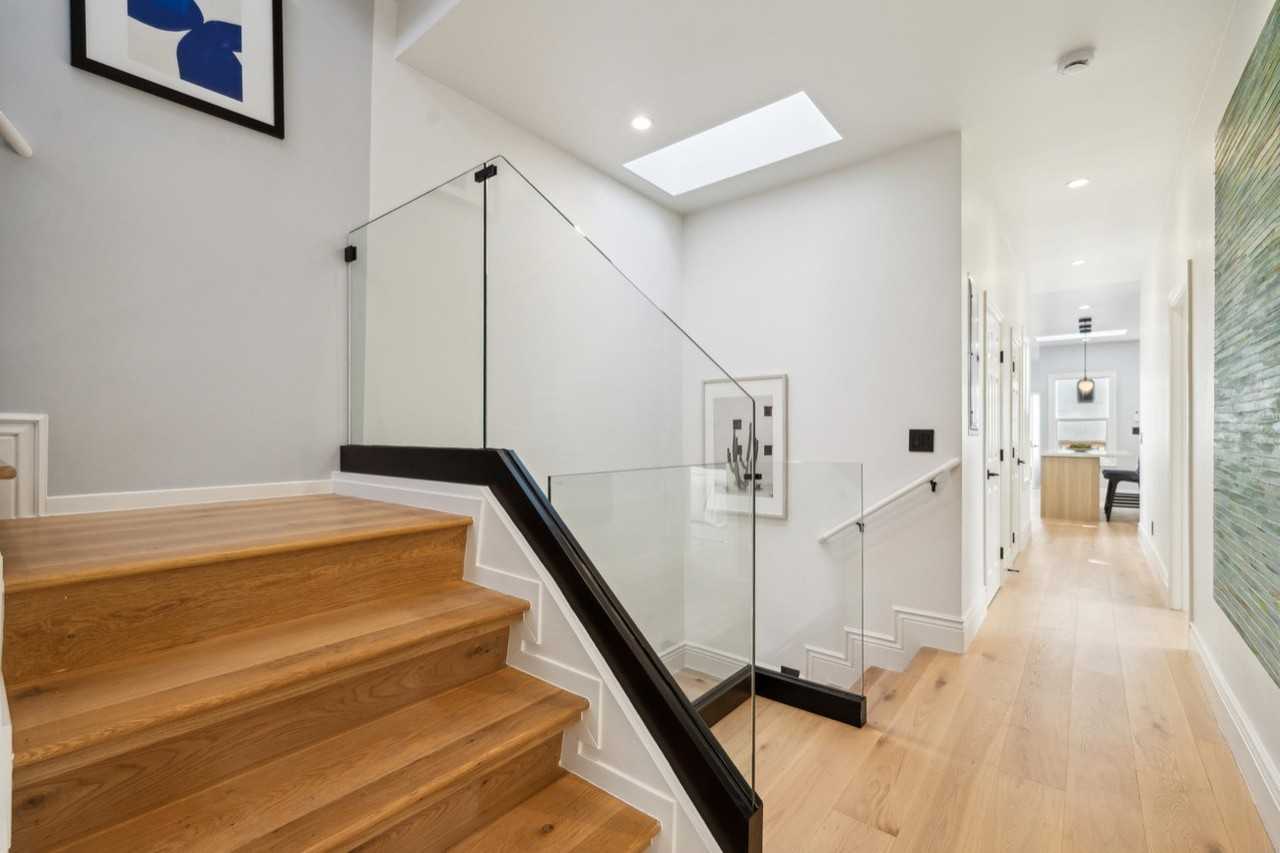 1029 Jackson St - Photo 6 of 49