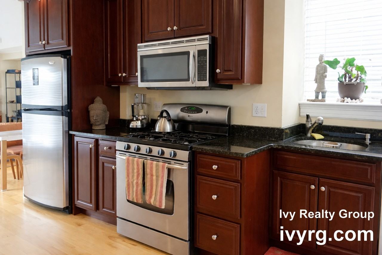 358 Dorchester St #3 - Photo 3 of 10