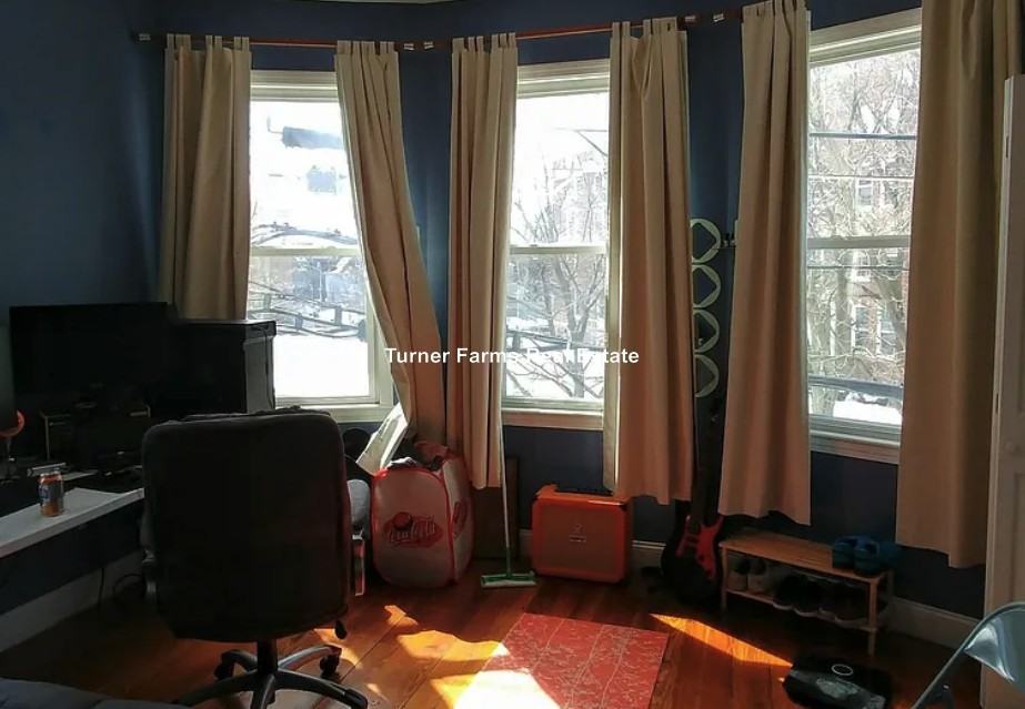 Line St #2 - Photo 4 of 12