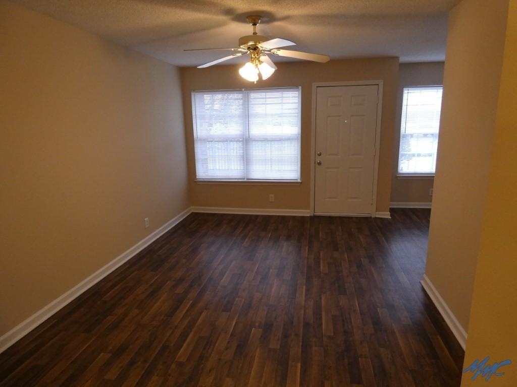 732 Greenland Dr - Photo 4 of 17