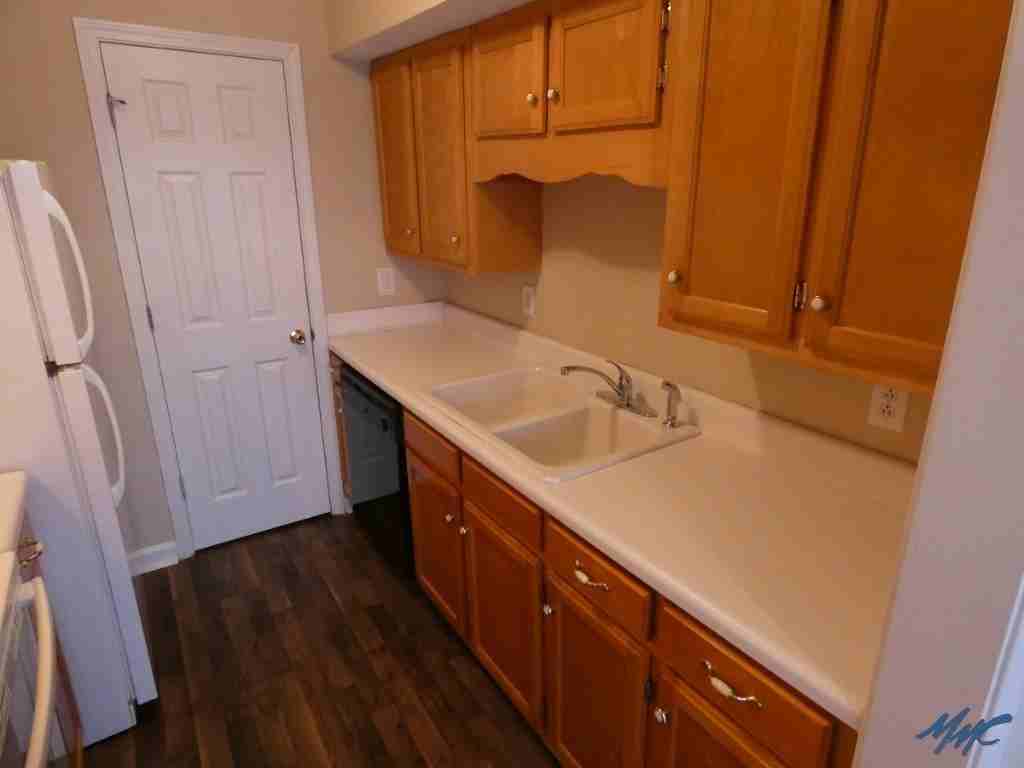 732 Greenland Dr - Photo 7 of 17