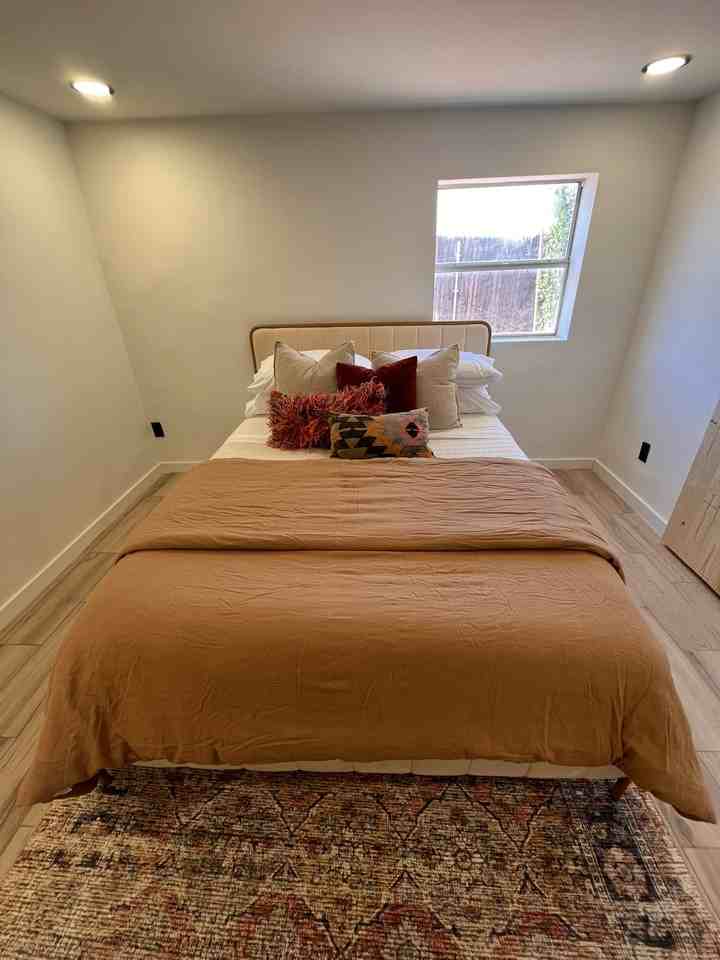 122 W Washington Ave #NA - Photo 2 of 16