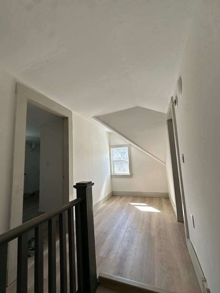 1080 N Main St #1 - Photo 7 of 20