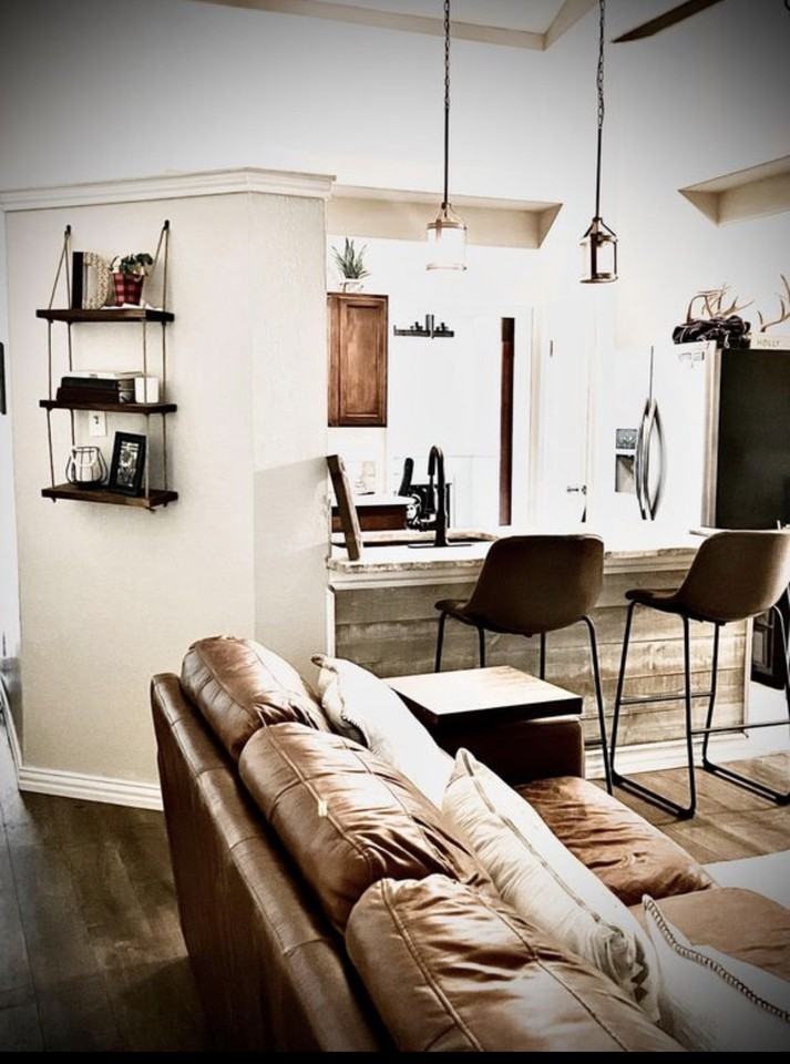 213 Hickory Springs Dr #NA - Photo 2 of 7