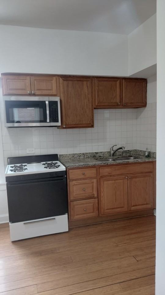 2215 S Albany - Photo 7 of 16