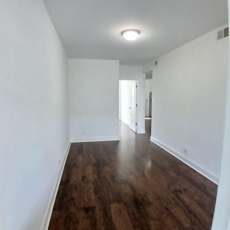 4876 W Armitage - Photo 2 of 14