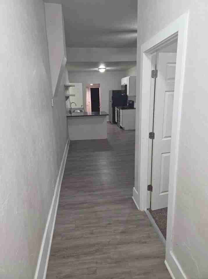 413 E Washington Ave - Photo 5 of 5