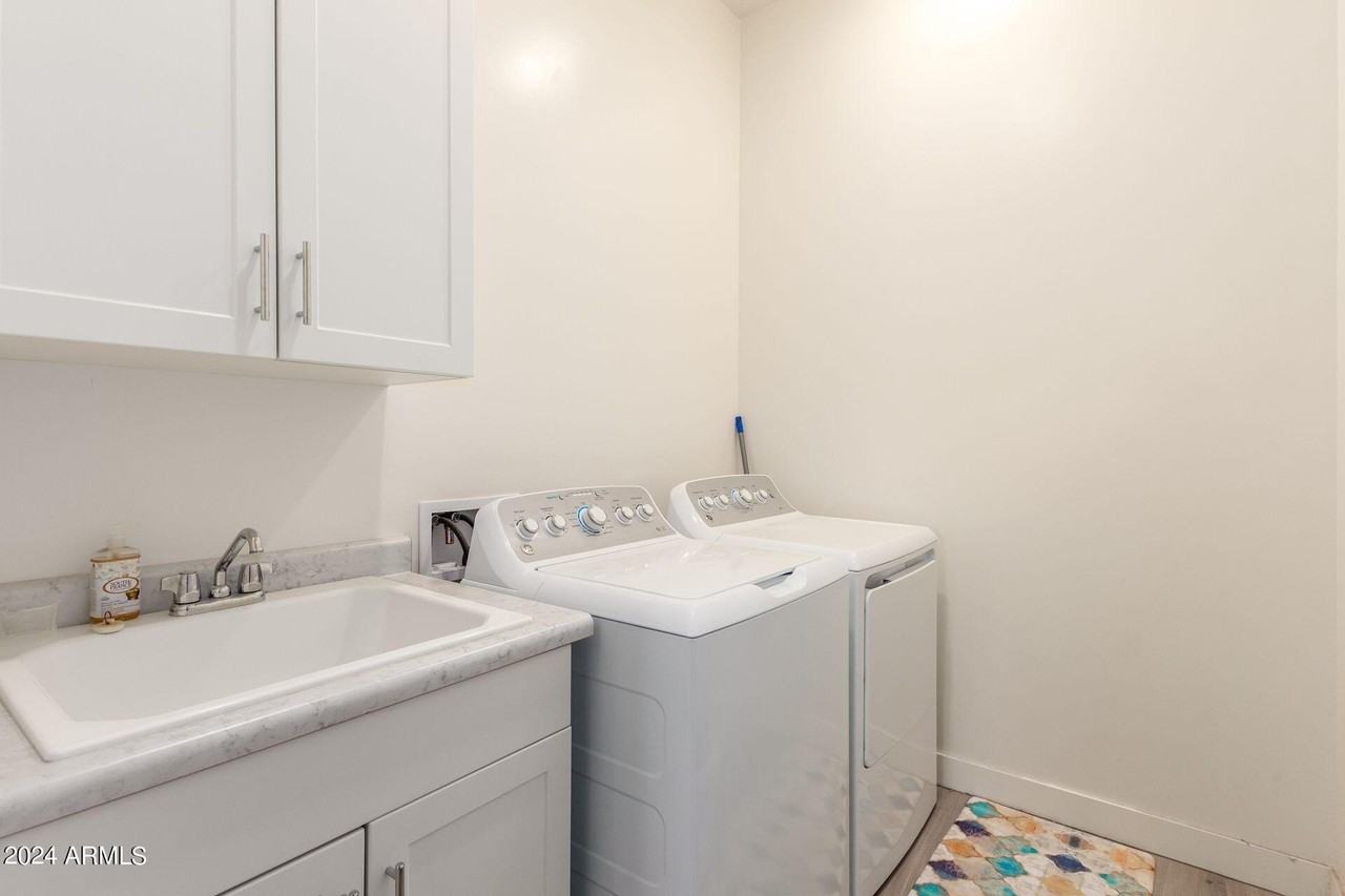 6806 E Orion Dr - Photo 6 of 17