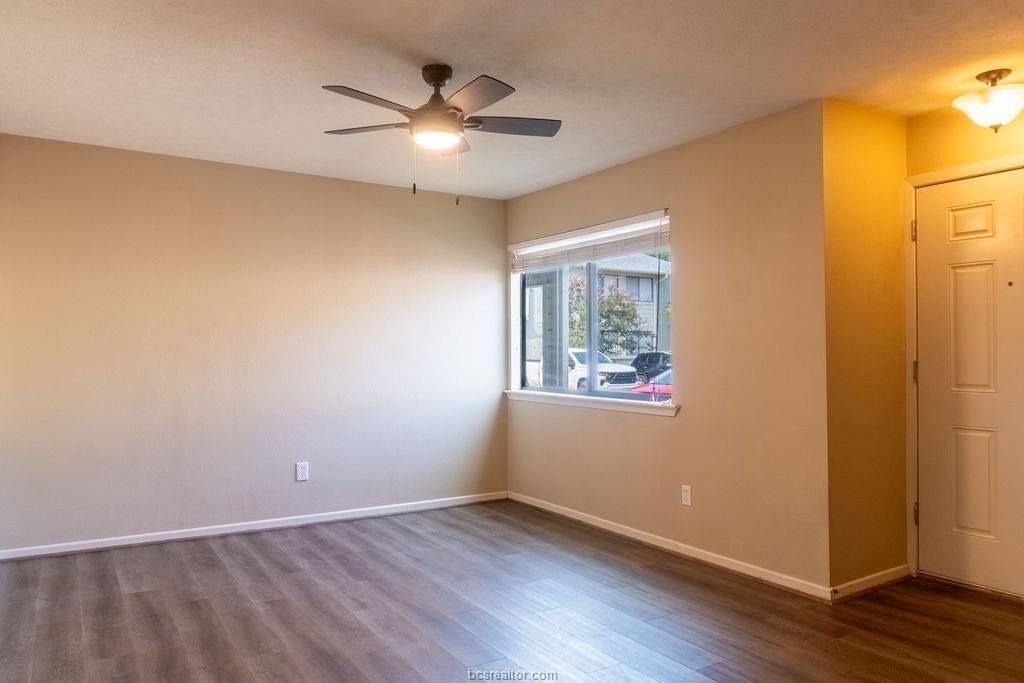 4513 Carter Creek Pkwy #7 - Photo 5 of 15